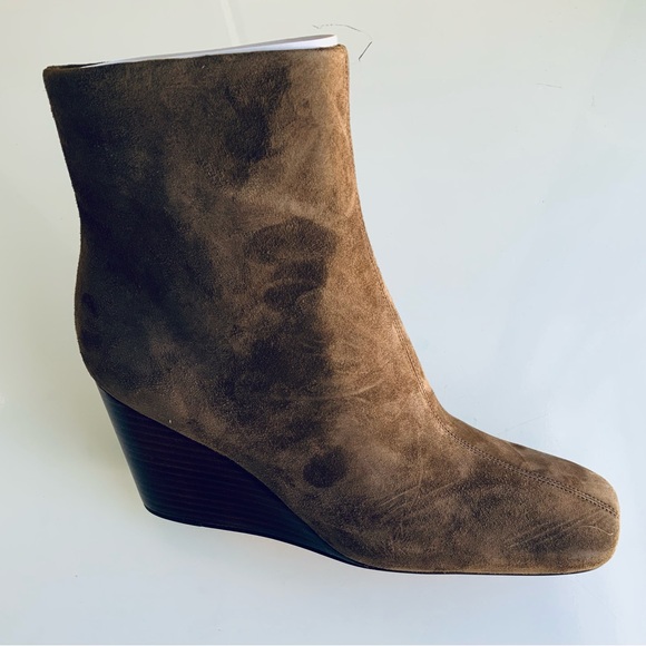 VINCE Women’s Andy Ankle Boots - Picture 4 of 8